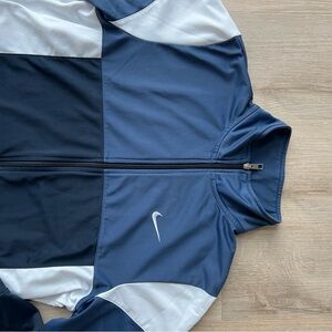 VINTAGE Men’s Nike Jogger Jacket (LIKE-NEW)